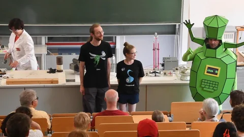 Elemonsters-Science-Show bei der Langen Nacht der Wissenschaften 2019 – Bild 2